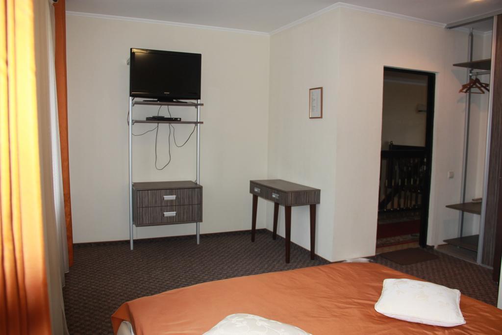 Skazka Hotel Vinnytsia Room photo