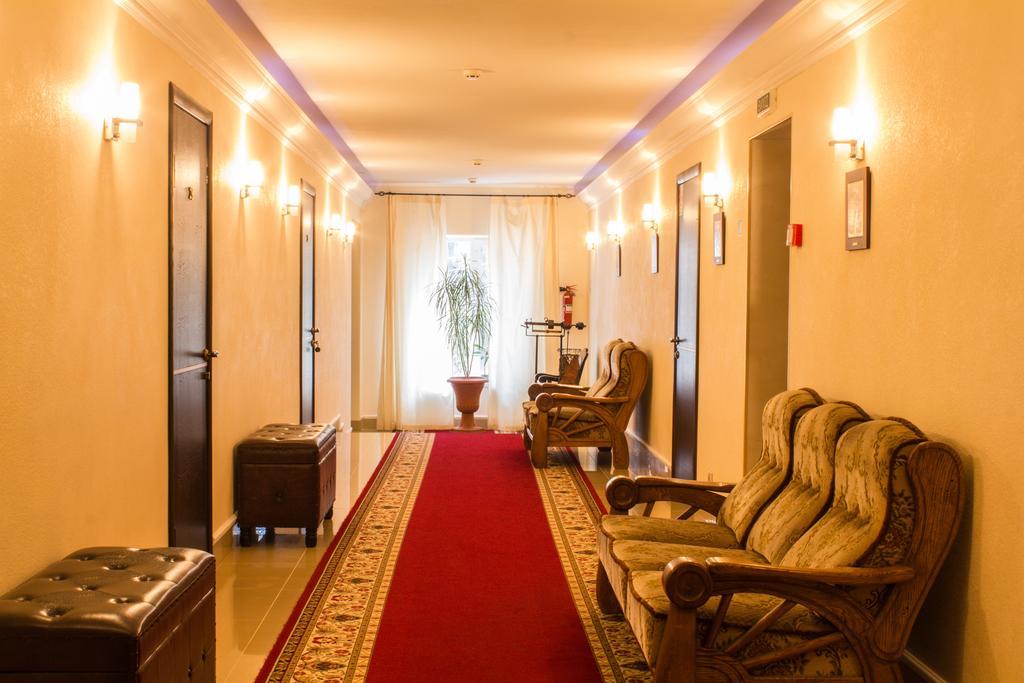 Skazka Hotel Vinnytsia Exterior photo
