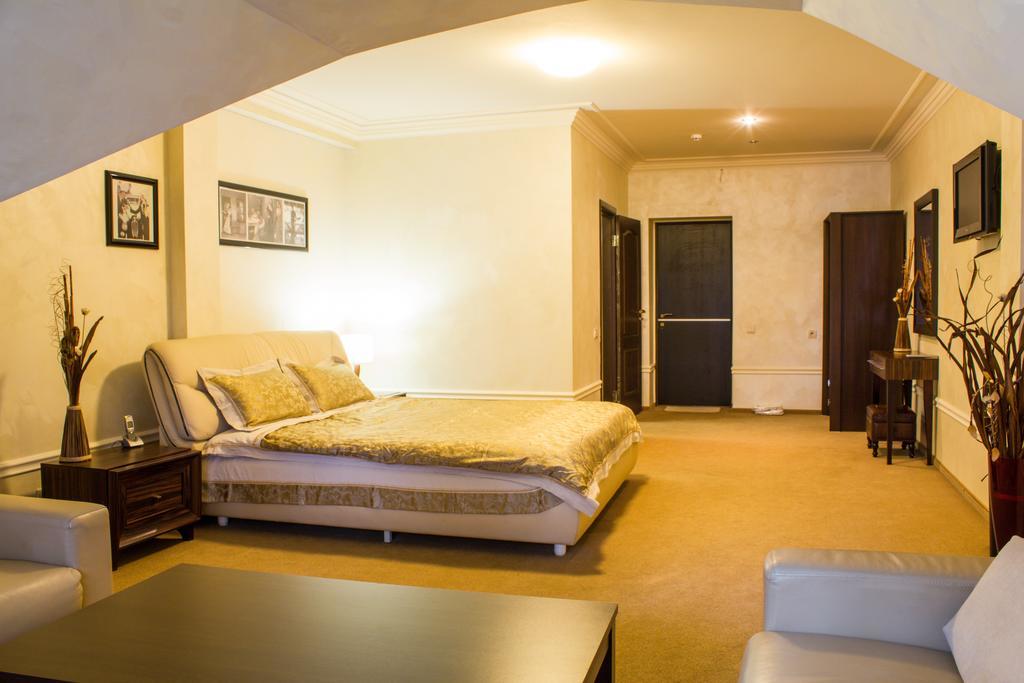 Skazka Hotel Vinnytsia Room photo