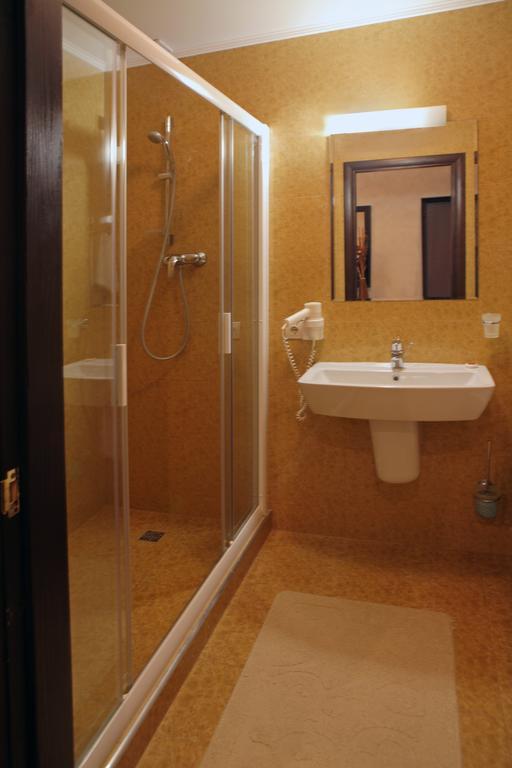 Skazka Hotel Vinnytsia Room photo